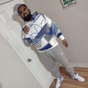 Meet your Posher, Anthony